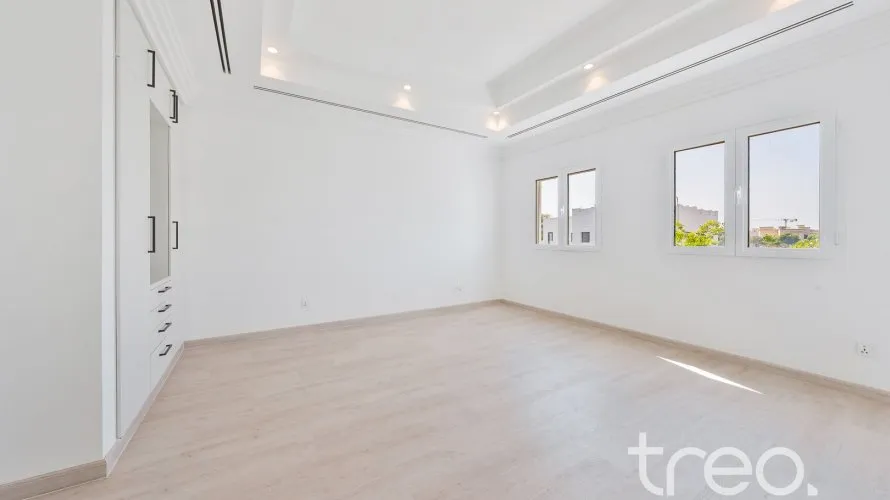 4 bedrooms villa for sale, Meadows, Dubai, UAE No. 3089 № 11