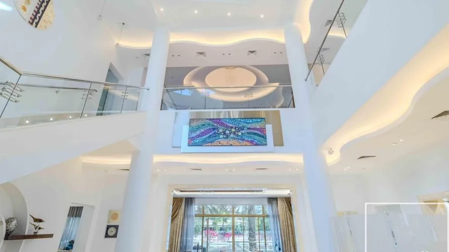 7 bedrooms villa for sale, Emirates Hills, Dubai, UAE No. 3968 № 4