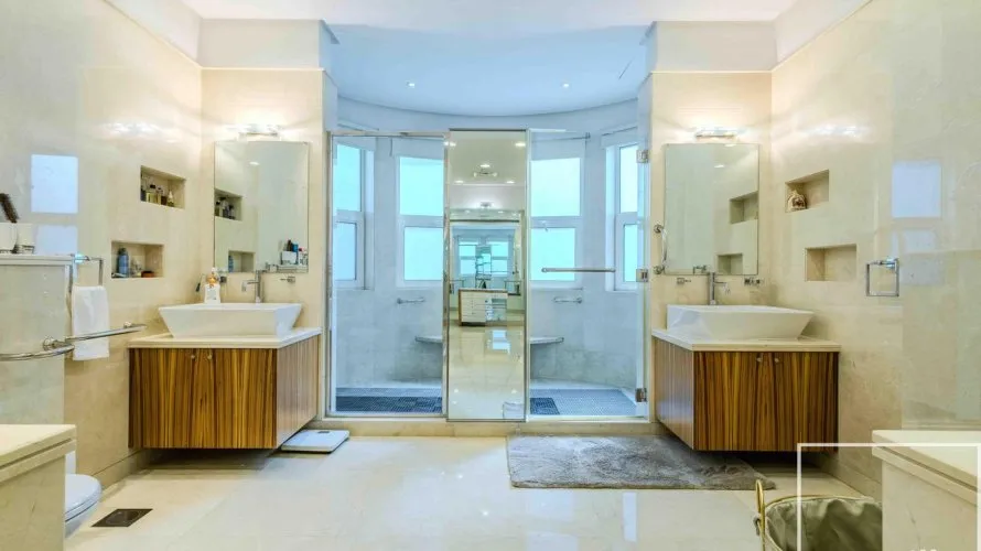 7 bedrooms villa for sale, Emirates Hills, Dubai, UAE No. 3968 № 12