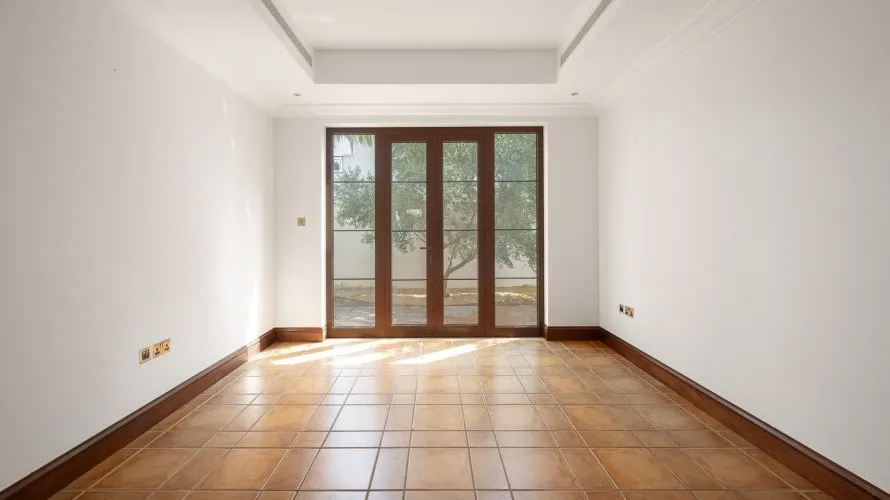 5 bedrooms villa for sale, Jumeirah Golf Estates, Dubai, UAE No. 3775