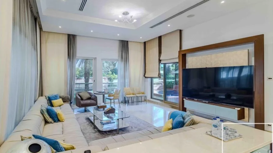 7 bedrooms villa for sale, Emirates Hills, Dubai, UAE No. 3968 № 5