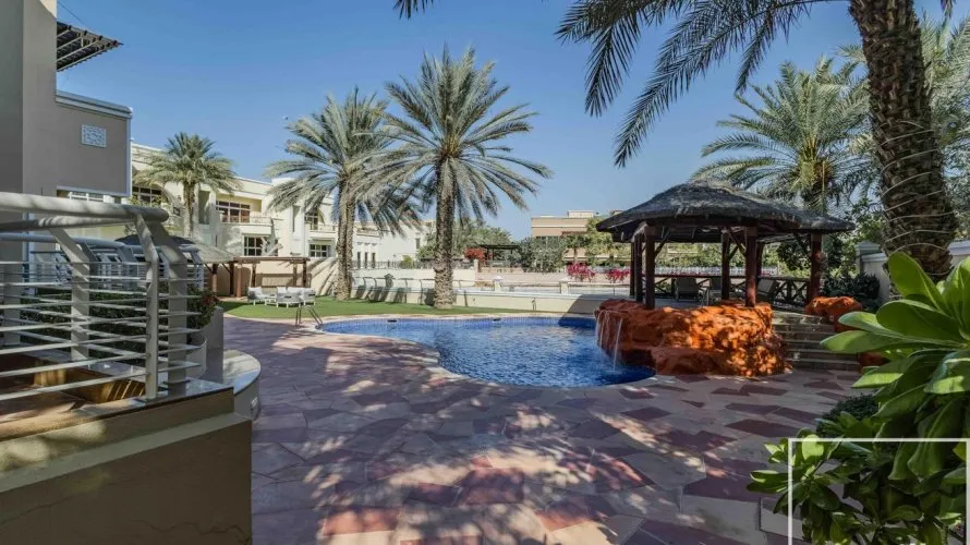 7 bedrooms villa for sale, Emirates Hills, Dubai, UAE No. 3968 № 6