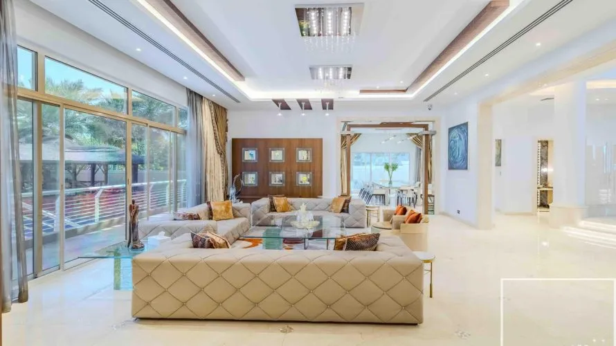7 bedrooms villa for sale, Emirates Hills, Dubai, UAE No. 3968 № 22