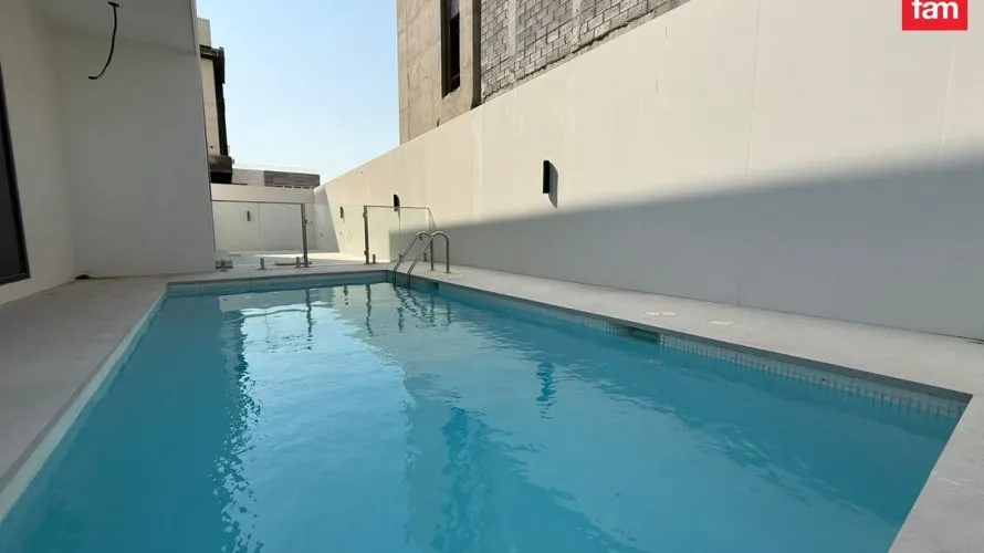 5 bedrooms villa for sale, Dubai, UAE No. 3862 № 7