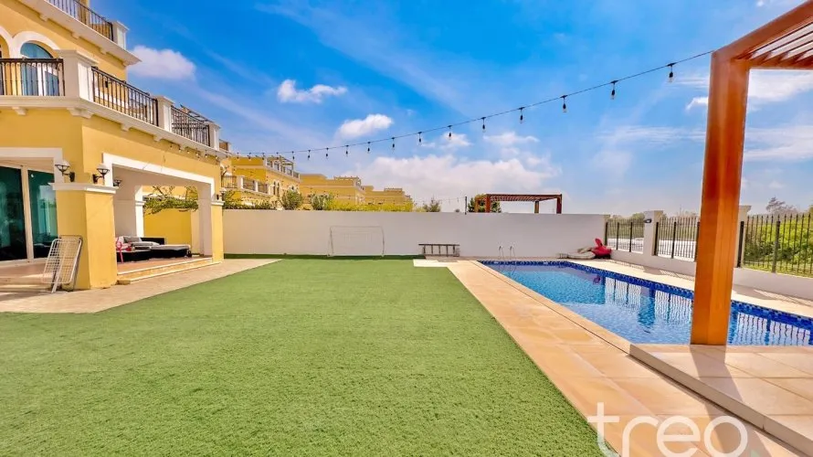 4 bedrooms villa for sale, Legacy, Jumeirah Park, Dubai, UAE No. 3665 № 1