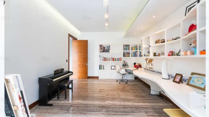 6 bedrooms villa for sale, Dubai, UAE No. 4203 № 8