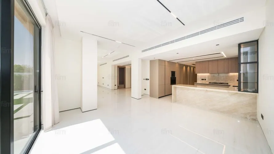 4 bedrooms villa for sale, Dubai, UAE No. 4008 № 13