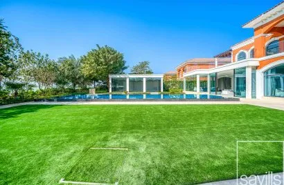 7 bedrooms villa for sale, The Crescent, Palm Jumeirah, Dubai, UAE No. 4023