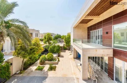 6 bedrooms villa for sale, Dubai, UAE No. 4203