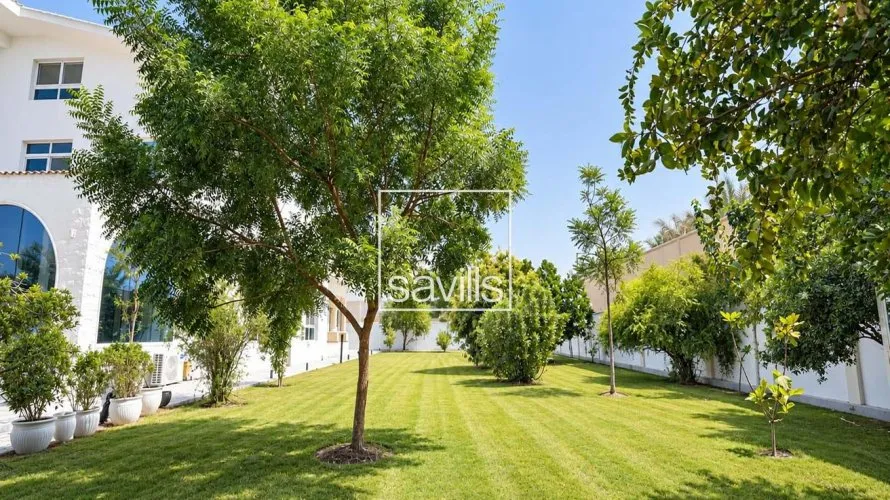 7 bedrooms villa for sale, Khalifa City, Abu Dhabi, UAE No. 4227 № 1