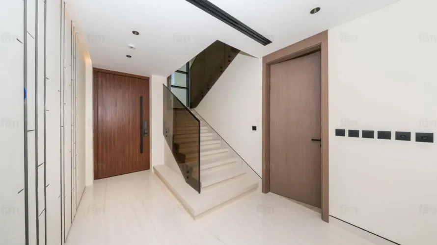 4 bedrooms villa for sale, Dubai, UAE No. 4008 № 17