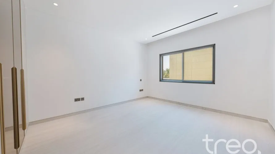 5 bedrooms villa for sale, Meadows 1, Meadows, Dubai, UAE No. 4142
