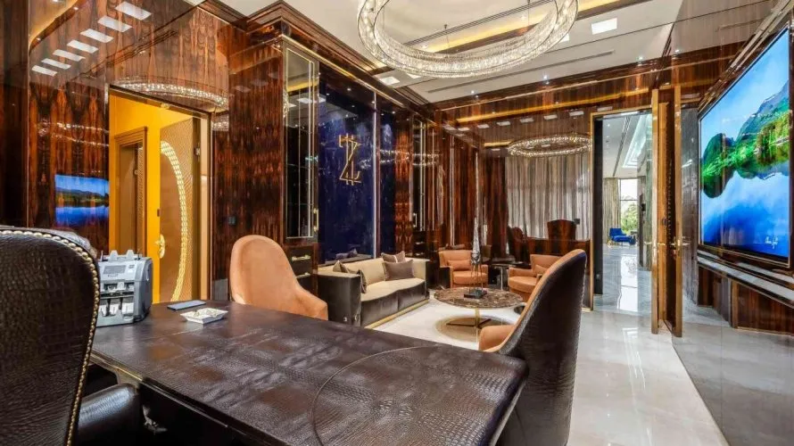 6 bedrooms villa for sale, Dubai, UAE No. 4015 № 15