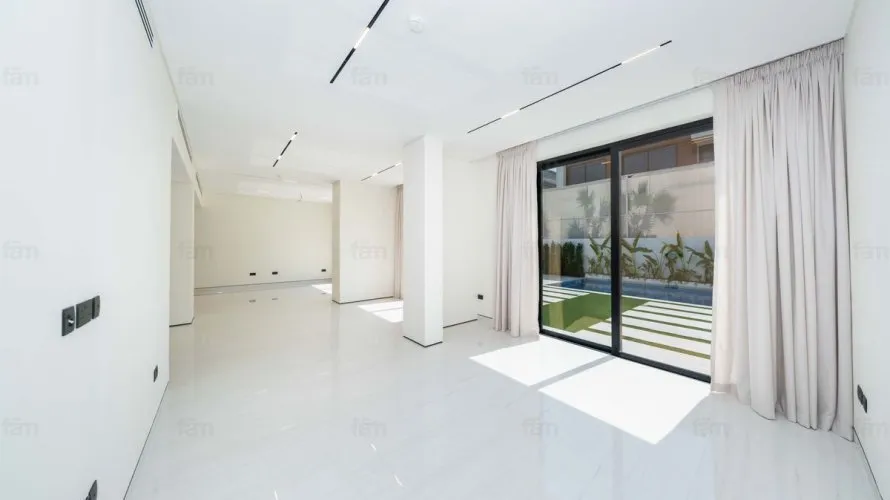 4 bedrooms villa for sale, Dubai, UAE No. 4008 № 14