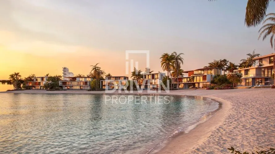 6 bedrooms villa for sale, Palm Jumeirah, Dubai, UAE No. 4044 № 3