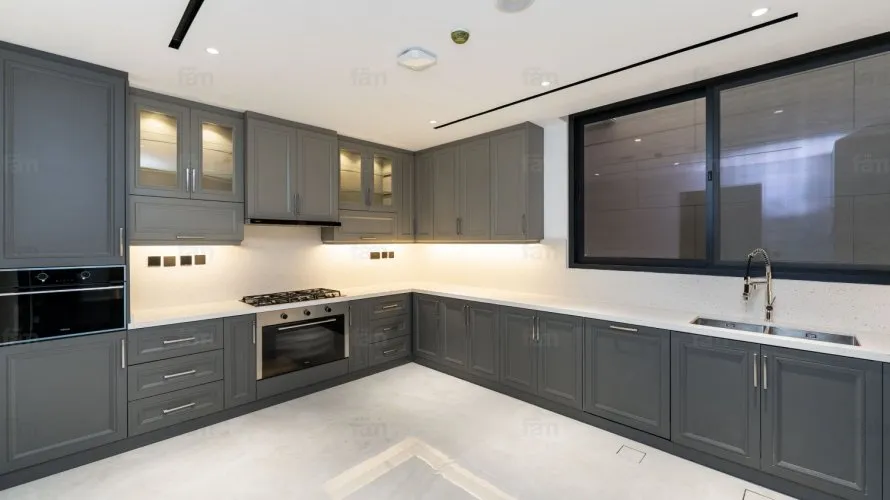 6 bedrooms villa for sale, Dubai, UAE No. 4017 № 19