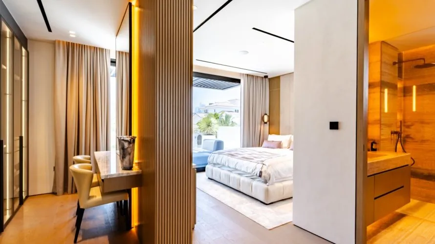 4 bedrooms villa for sale, Palm Jumeirah, Dubai, UAE No. 4288 № 11